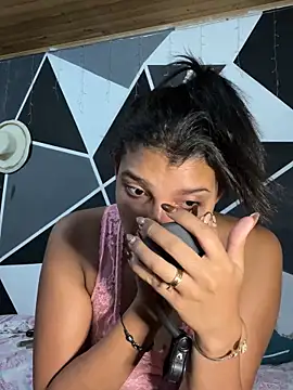 Snapshot of emilyharber chatting on 09-25-25, 09:07 emilyharber online show from 09-25-25, 09:07