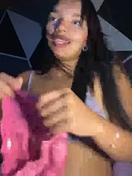 Snapshot of emilyharber chatting on 11-28-25, 08:22 emilyharber online show from 11-28-25, 08:22