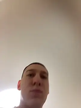 Snapshot of Comprom1se chatting on 02-26-25, 10:04 Comprom1se online show from 02-26-25, 10:04