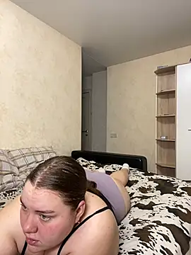 Snapshot of Comprom1se chatting on 03-10-25, 09:21 Comprom1se online show from 03-10-25, 09:21