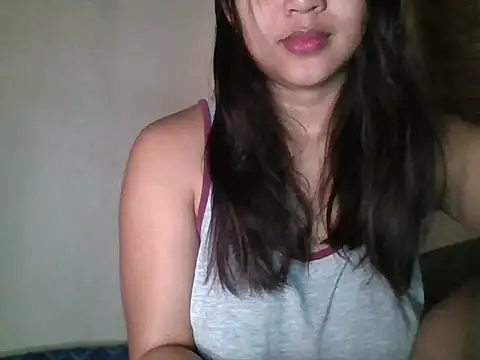 Snapshot of _smiling4u_ chatting on 04-29-26, 05:30 smiling4u online show from 04-29-26, 05:30