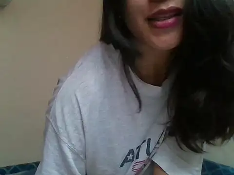 Snapshot of _smiling4u_ chatting on 05-29-26, 07:06 smiling4u online show from 05-29-26, 07:06