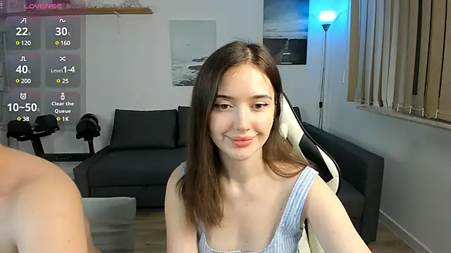 Snapshot of PollyFlame chatting on 01-25-25, 10:50 PollyFlame online show from 01-25-25, 10:50