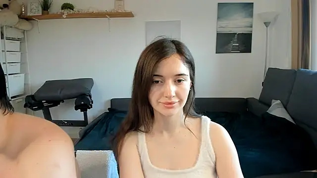 Snapshot of PollyFlame chatting on 03-04-25, 06:37 PollyFlame online show from 03-04-25, 06:37