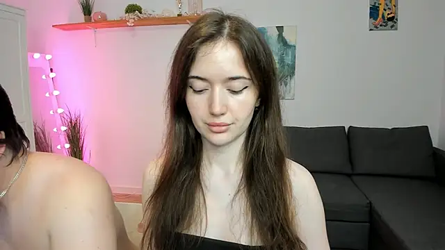 Snapshot of PollyFlame chatting on 09-29-25, 08:46 PollyFlame online show from 09-29-25, 08:46