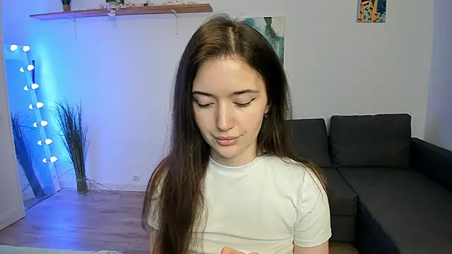 Snapshot of PollyFlame chatting on 11-14-25, 07:34 PollyFlame online show from 11-14-25, 07:34