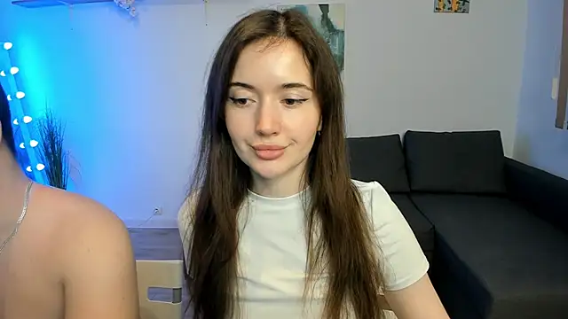 Snapshot of PollyFlame chatting on 12-13-25, 09:09 PollyFlame online show from 12-13-25, 09:09