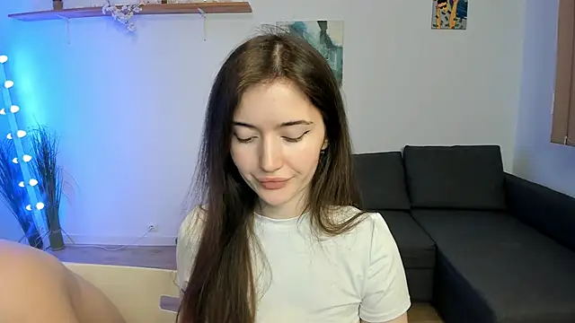 Snapshot of PollyFlame chatting on 12-14-25, 08:57 PollyFlame online show from 12-14-25, 08:57