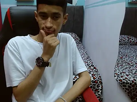 Angelstripboy online show from 02-17-25, 05:10