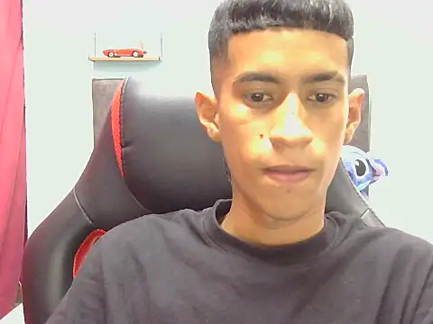 Angelstripboy online show from 05-29-26, 05:44