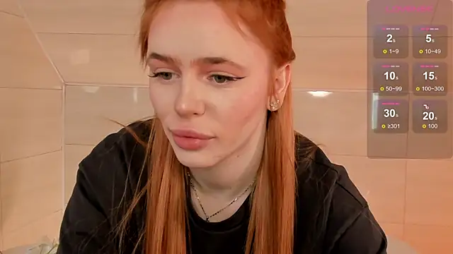 Phoenix Margo online show from 10-21-25, 02:56