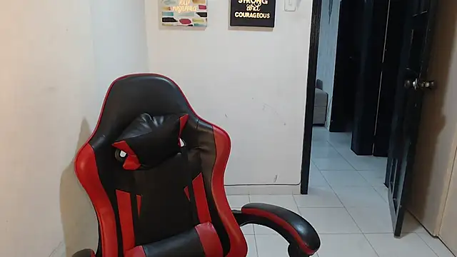 Liamiler01  online show from 02-18-26, 10:44