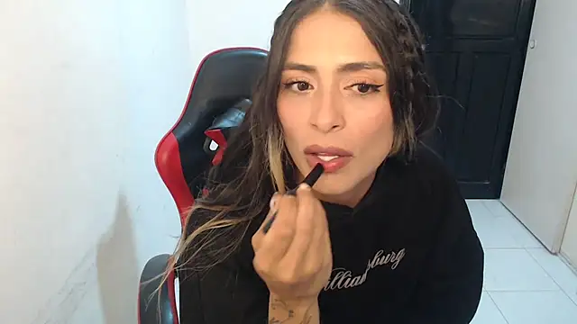 Liamiler01  online show from 02-19-26, 01:56