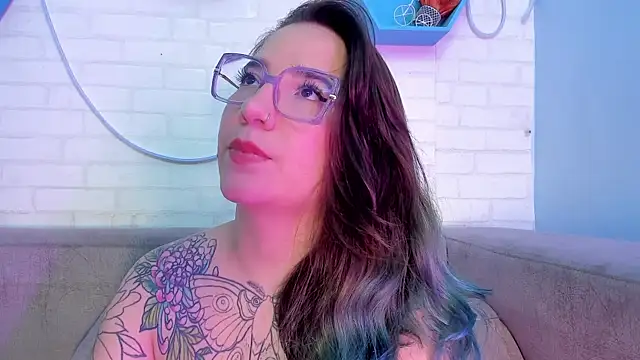 Snapshot of DEVA_BLUE_ chatting on 03-06-25, 06:52 DEVA BLUE online show from 03-06-25, 06:52