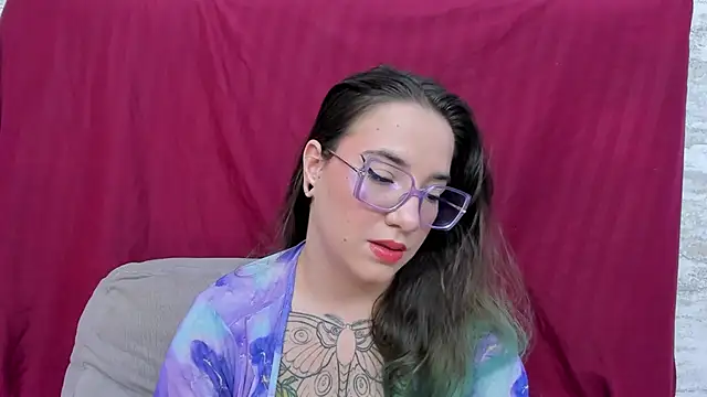 Snapshot of DEVA_BLUE_ chatting on 03-12-25, 09:24 DEVA BLUE online show from 03-12-25, 09:24