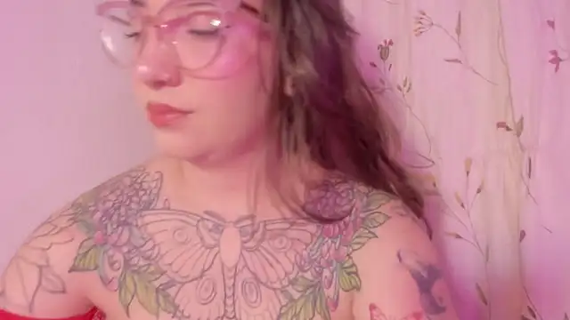 Snapshot of DEVA_BLUE_ chatting on 09-26-25, 04:05 DEVA BLUE online show from 09-26-25, 04:05