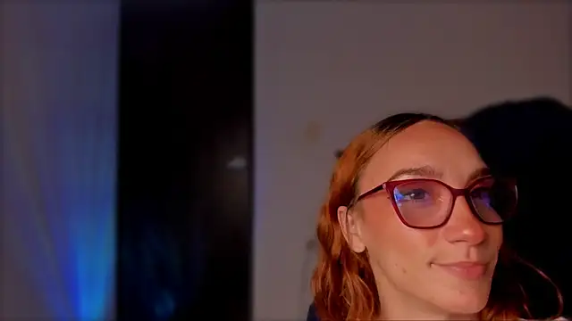 Snapshot of _lh_ chatting on 02-03-25, 02:13 lh online show from 02-03-25, 02:13