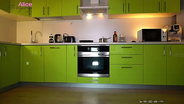 Snapshot of pinkheart_ chatting on 11-30-25, 03:27 pinkheart online show from 11-30-25, 03:27