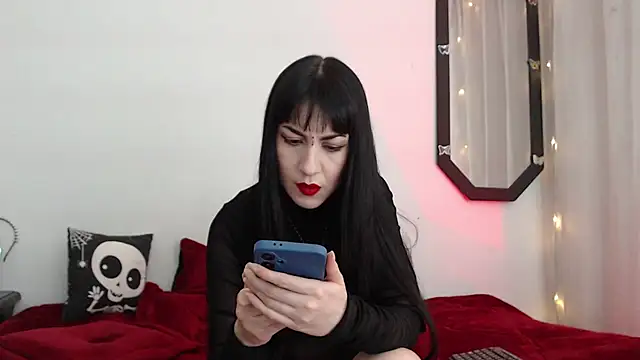 Amy Aloqua online show from 02-05-26, 03:49