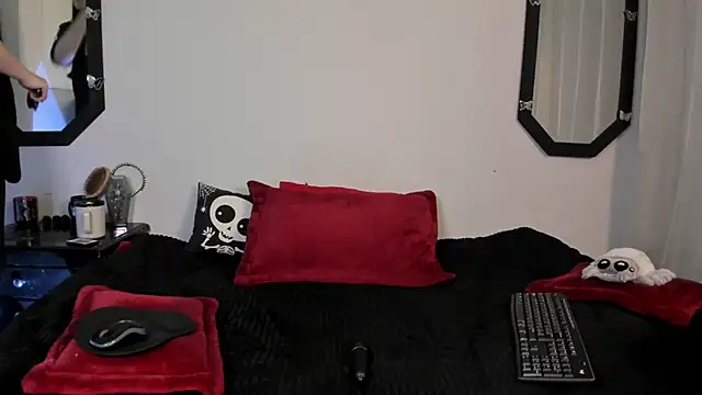 Amy Aloqua online show from 04-08-26, 04:07