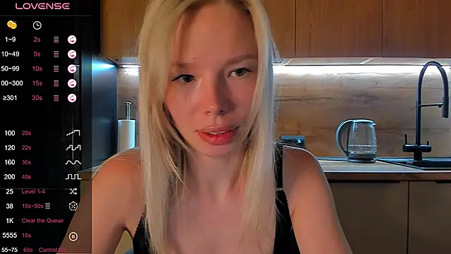 Snapshot of Olivia_Bells chatting on 06-18-26, 09:19 Olivia Bells online show from 06-18-26, 09:19