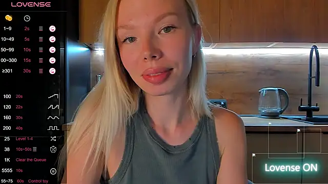 Snapshot of Olivia_Bells chatting on 06-20-26, 09:06 Olivia Bells online show from 06-20-26, 09:06
