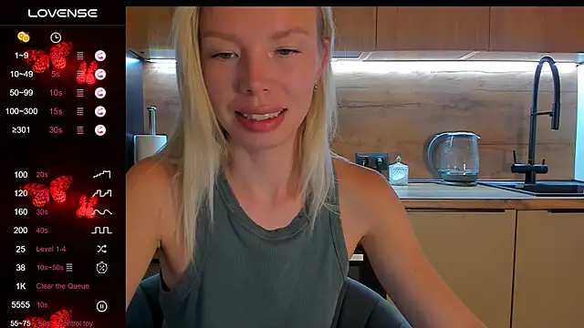 Snapshot of Olivia_Bells chatting on 08-02-26, 11:03 Olivia Bells online show from 08-02-26, 11:03