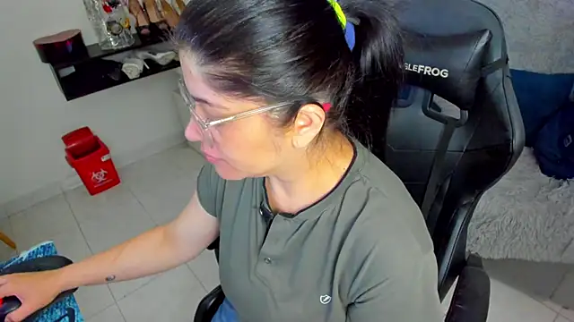 BellaFlaming online show from 03-26-26, 10:54