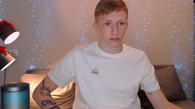 juliaanddima online show from 02-12-25, 08:50