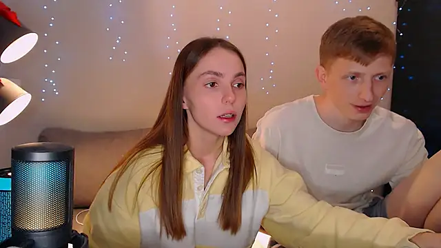 juliaanddima online show from 02-27-25, 12:43