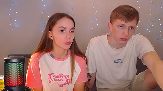 juliaanddima online show from 03-15-25, 09:49