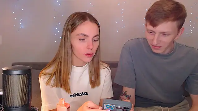 juliaanddima online show from 03-19-25, 10:09