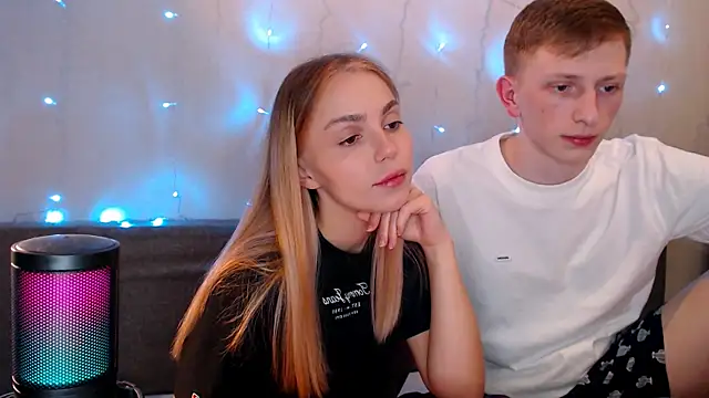 juliaanddima online show from 09-14-25, 10:53