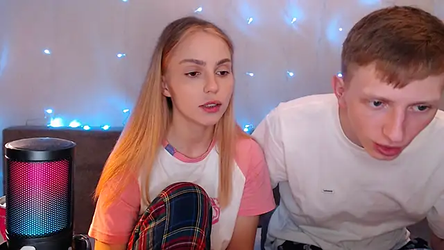 juliaanddima online show from 09-15-25, 09:59