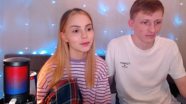 juliaanddima online show from 09-18-25, 08:33