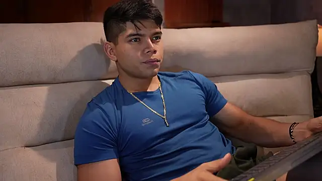 Snapshot of David_capizzi_ chatting on 11-06-25, 12:17 David capizzi online show from 11-06-25, 12:17