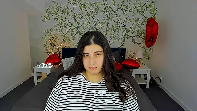 Linda EX online show from 02-14-25, 11:10