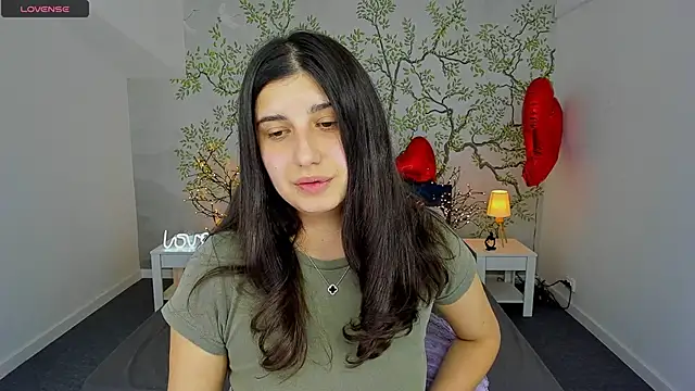 Linda EX online show from 02-19-25, 10:34