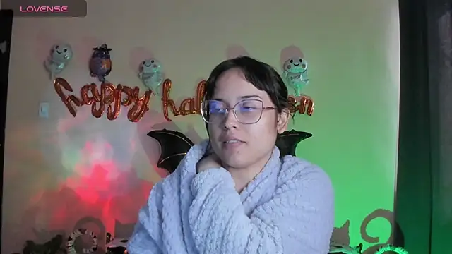 shantalc3rezo online show from 10-21-25, 08:53