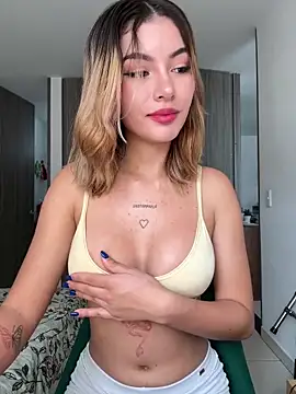 Your Honeey online show from 12-24-24, 05:44