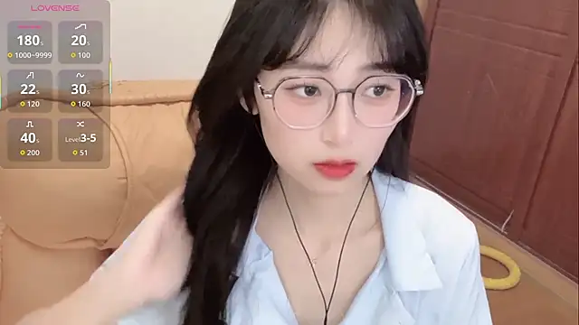 Snapshot of 4uoki chatting on 12-14-25, 03:50 4uoki online show from 12-14-25, 03:50