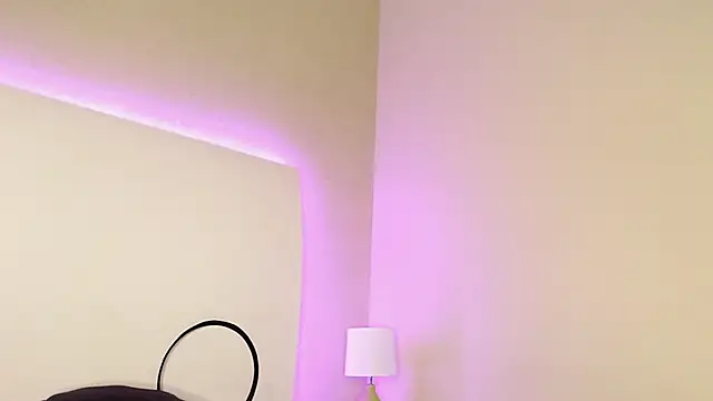 Snapshot of NaiaGils chatting on 03-11-25, 05:24 NaiaGils online show from 03-11-25, 05:24