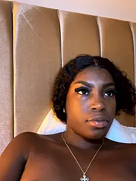 Snapshot of NaiaGils chatting on 01-14-26, 05:24 NaiaGils online show from 01-14-26, 05:24