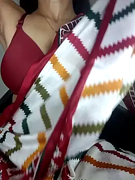 Snapshot of _surbhi_ chatting on 03-07-26, 03:58 surbhi online show from 03-07-26, 03:58