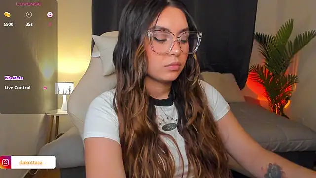 dakottaa  online show from 03-28-26, 11:59