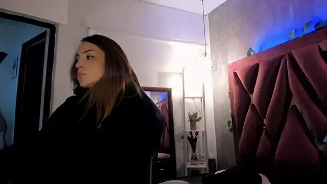 Snapshot of Megan_inked chatting on 01-24-25, 03:11 Megan inked online show from 01-24-25, 03:11