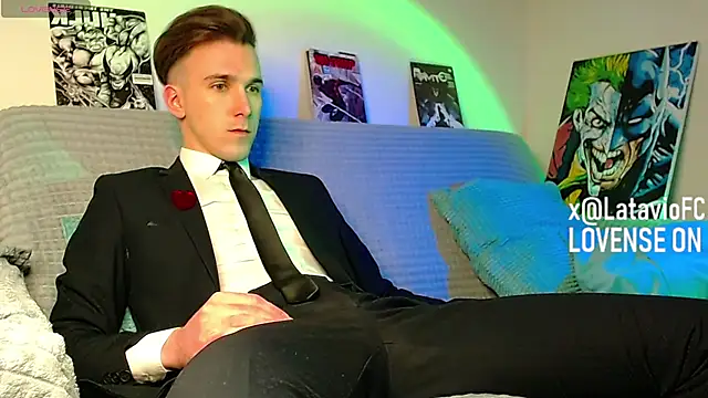 Midnighter  online show from 04-10-26, 06:56