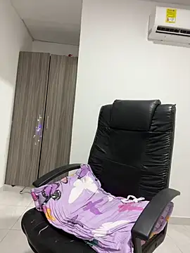 Violetacam 05 online show from 09-18-25, 05:20