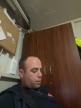 mustican422 online show from 01-05-25, 05:51