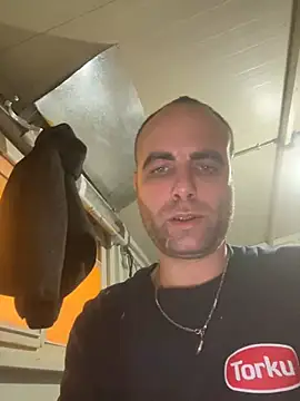 mustican422 online show from 01-25-25, 05:08